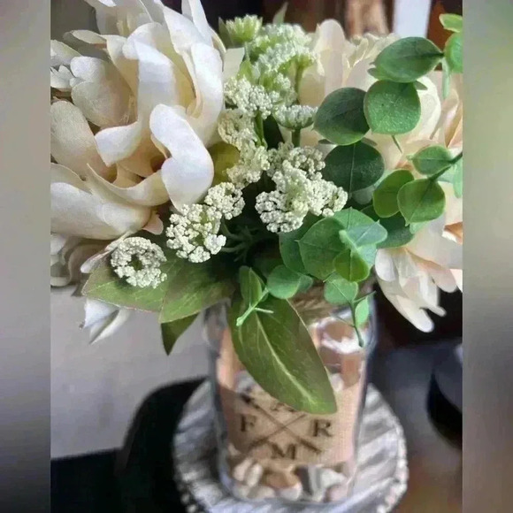 NEW Southern Style Centerpiece - Farmhouse Faux Floral Arrangement - So pretty! - Picture 14 of 15